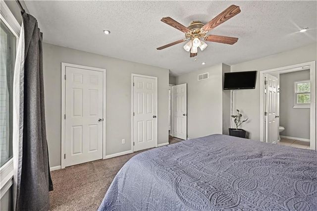 31455 Lyman Lane, Excelsior Springs, MO 64024