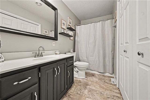 31455 Lyman Lane, Excelsior Springs, MO 64024