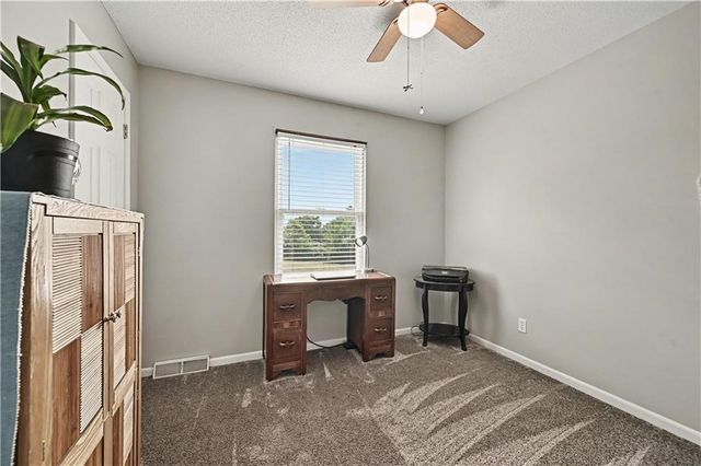 31455 Lyman Lane, Excelsior Springs, MO 64024