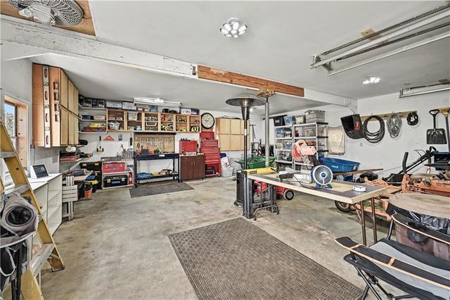 31455 Lyman Lane, Excelsior Springs, MO 64024