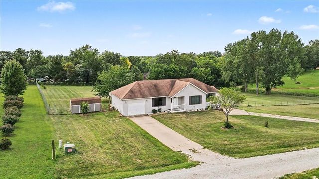 31455 Lyman Lane, Excelsior Springs, MO 64024