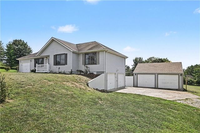 31455 Lyman Lane, Excelsior Springs, MO 64024