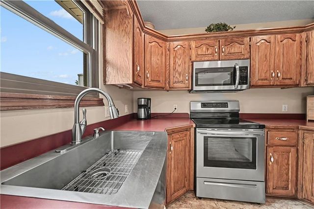 31455 Lyman Lane, Excelsior Springs, MO 64024