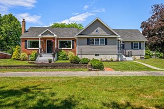20 Mountain View St, South Hadley, MA 01075