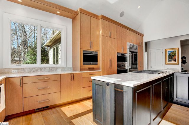 2 Brown Deer Trail, Travelers Rest, SC 29690