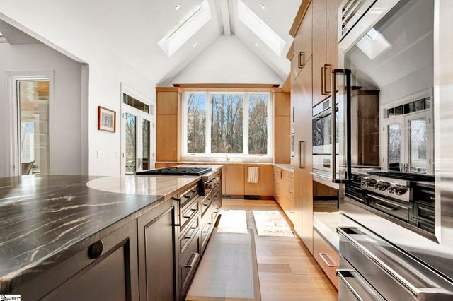 2 Brown Deer Trail, Travelers Rest, SC 29690