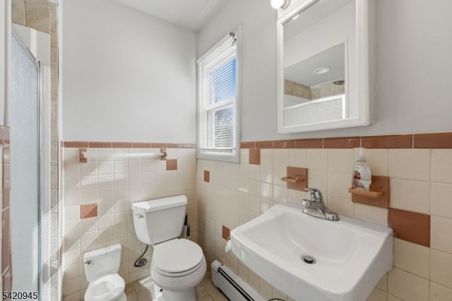 312 Hudson Ave, Hopatcong Boro, NJ 07843