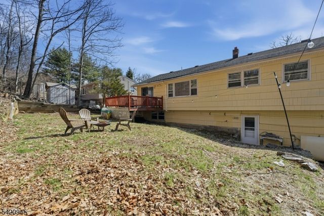 312 Hudson Ave, Hopatcong Boro, NJ 07843