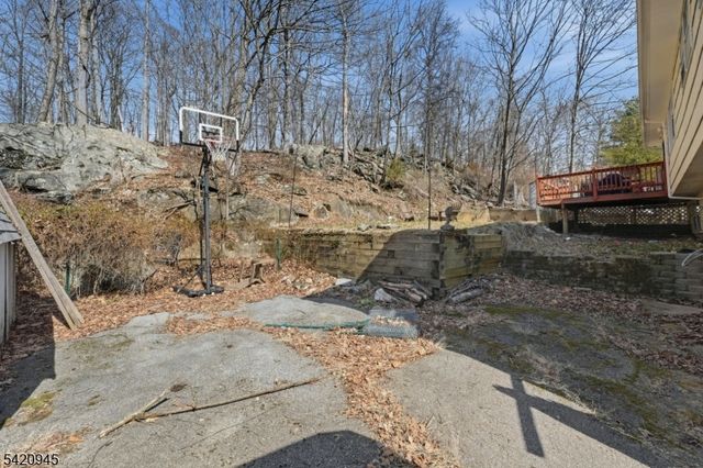 312 Hudson Ave, Hopatcong Boro, NJ 07843