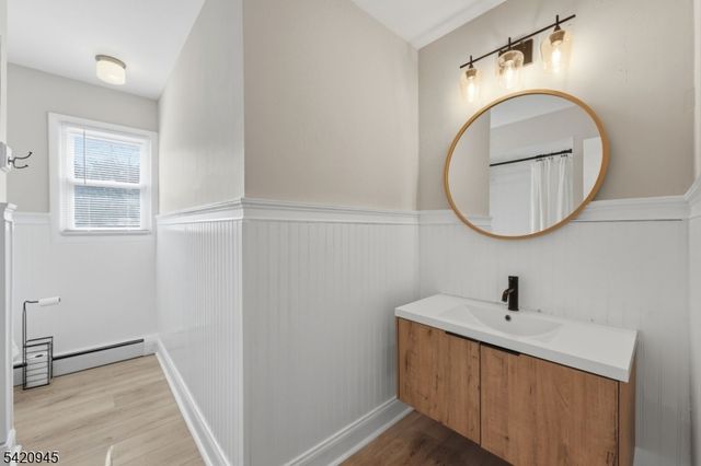 312 Hudson Ave, Hopatcong Boro, NJ 07843