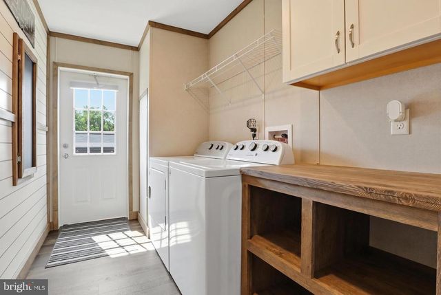 196 SHAWNEE AVE, Dover, PA 17315