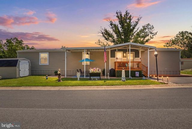 196 SHAWNEE AVE, Dover, PA 17315