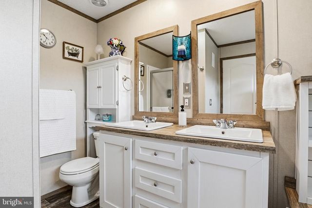 196 SHAWNEE AVE, Dover, PA 17315