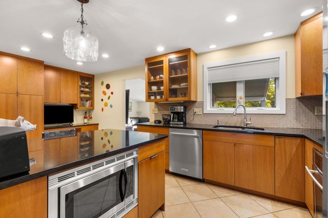 3 Lavalley Ln, Newburyport, MA 01950