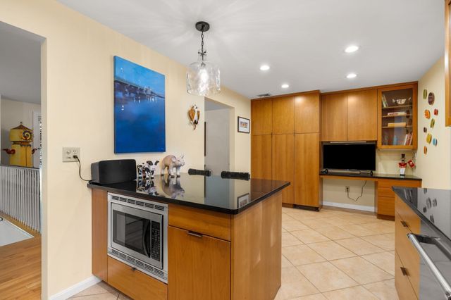 3 Lavalley Ln, Newburyport, MA 01950