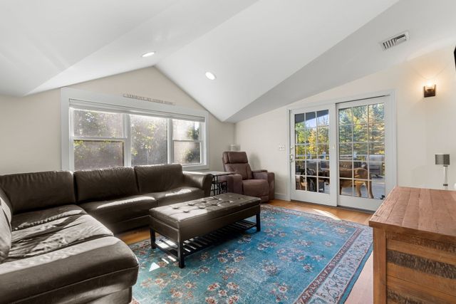 3 Lavalley Ln, Newburyport, MA 01950