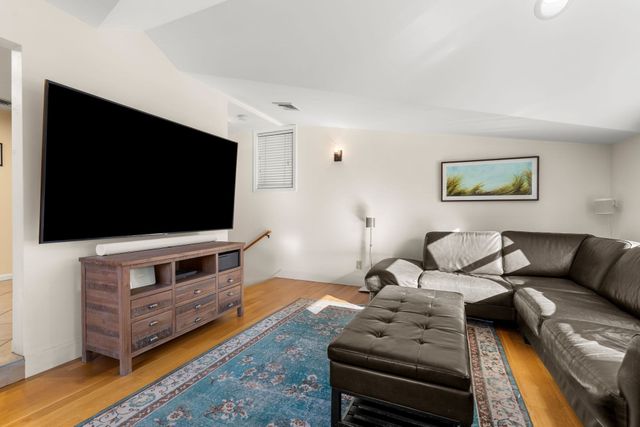 3 Lavalley Ln, Newburyport, MA 01950
