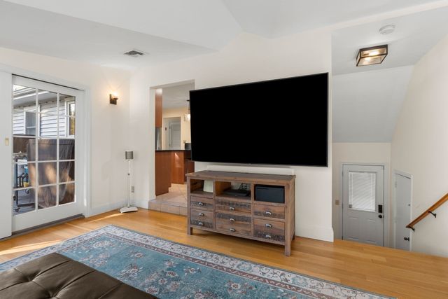 3 Lavalley Ln, Newburyport, MA 01950