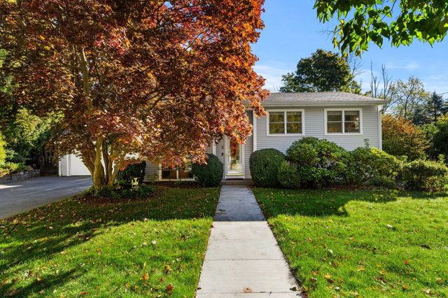 3 Lavalley Ln, Newburyport, MA 01950