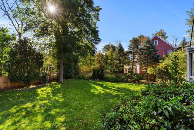3 Lavalley Ln, Newburyport, MA 01950