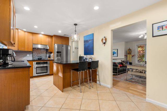 3 Lavalley Ln, Newburyport, MA 01950