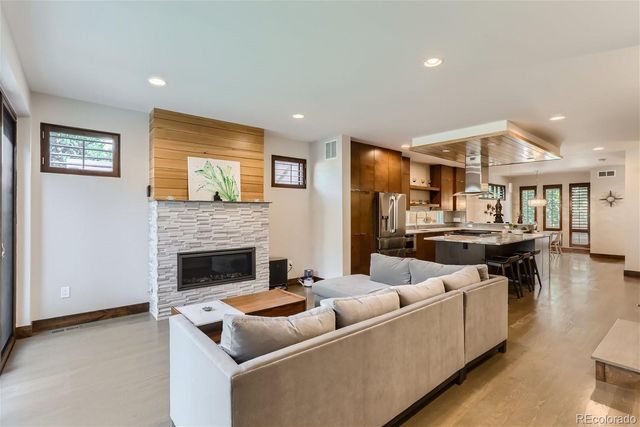 1634 S Grant Street, Denver, CO 80210