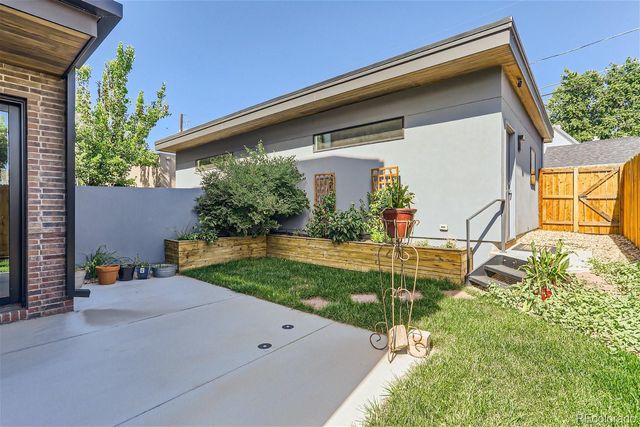 1634 S Grant Street, Denver, CO 80210