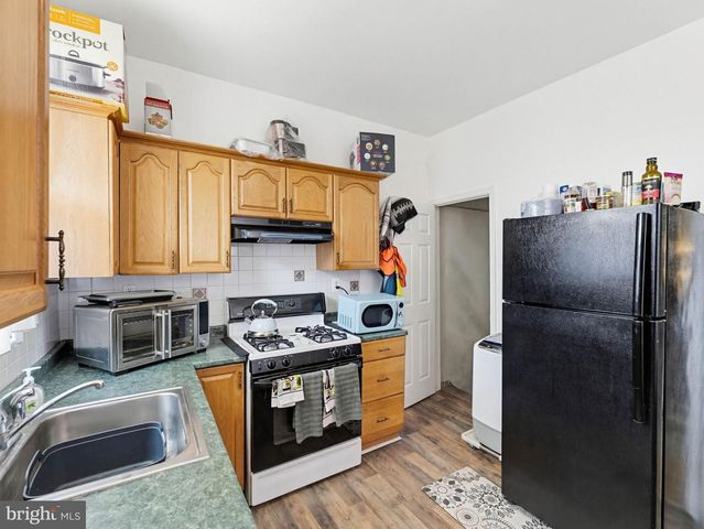 2914 TURNER ST, Philadelphia, PA 19121