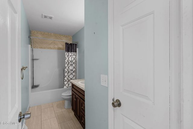 1822 Avenue B, Watervliet, NY 12189