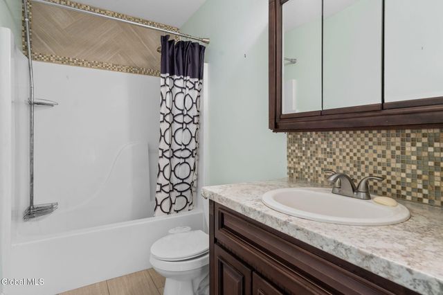 1822 Avenue B, Watervliet, NY 12189