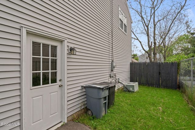 1822 Avenue B, Watervliet, NY 12189