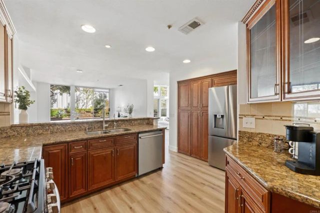 1831 Monserrat Way, Vista, CA 92081