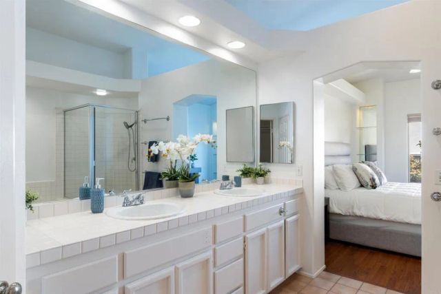 1831 Monserrat Way, Vista, CA 92081