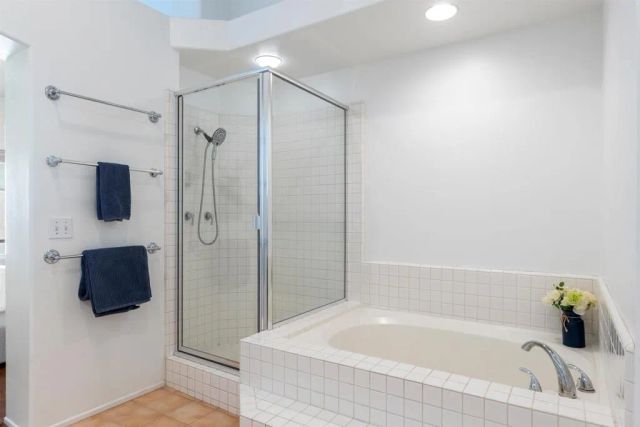 1831 Monserrat Way, Vista, CA 92081