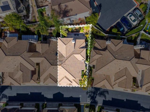 1831 Monserrat Way, Vista, CA 92081