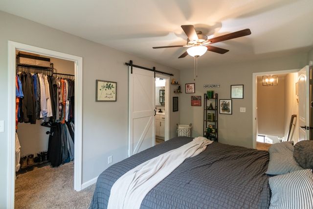 217 Woodland Valley Ln, Clarksville, TN 37040