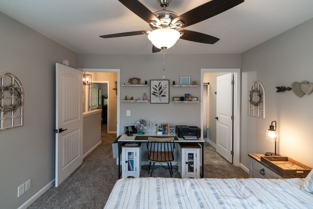 217 Woodland Valley Ln, Clarksville, TN 37040