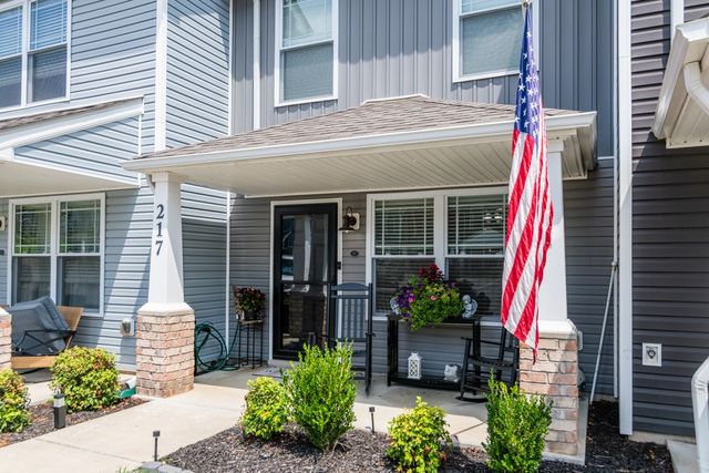 217 Woodland Valley Ln, Clarksville, TN 37040