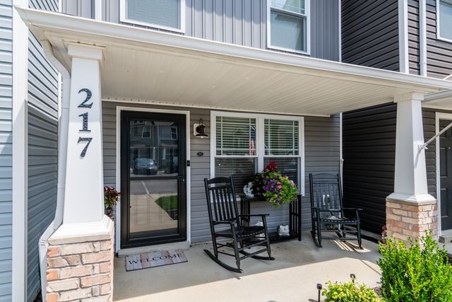 217 Woodland Valley Ln, Clarksville, TN 37040