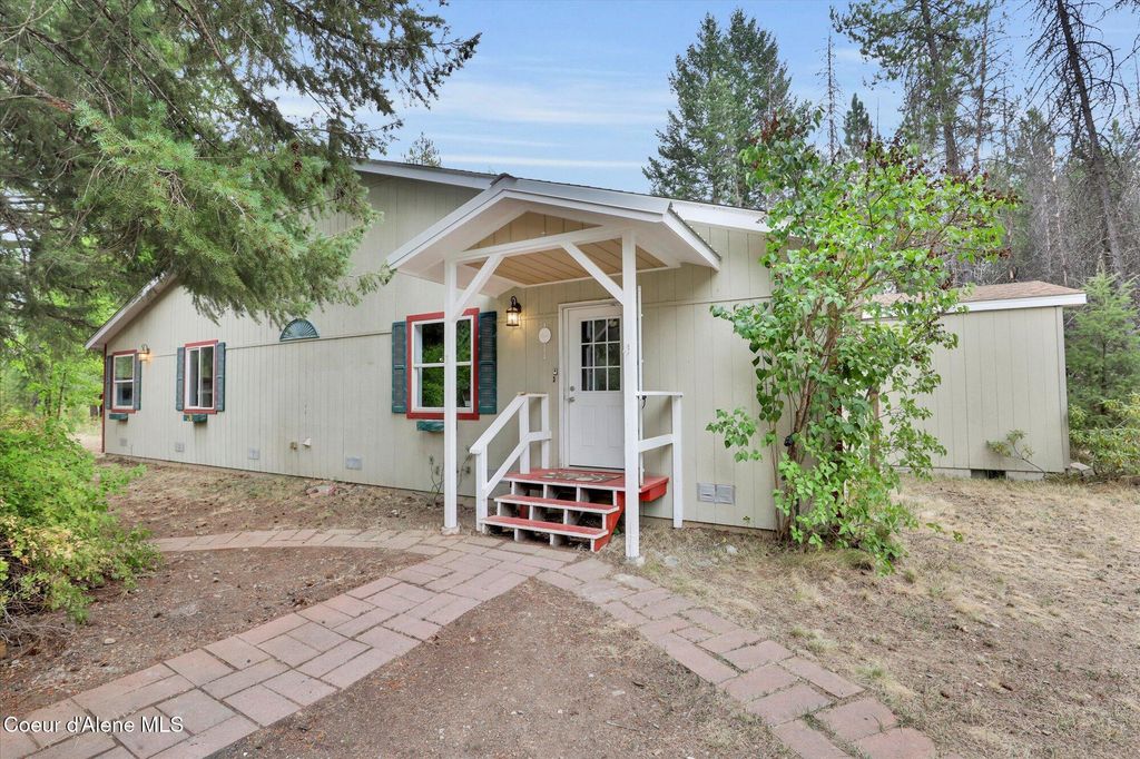 108 Cram Rd, Spirit Lake, ID 83869