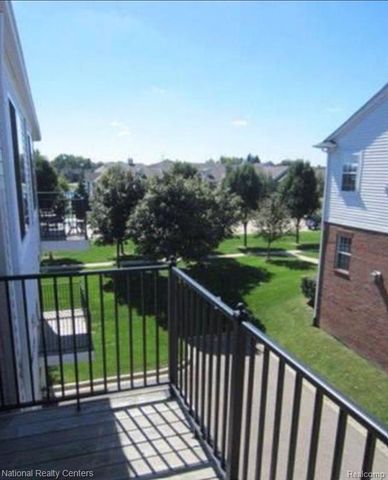 14586 Vauxhall Drive, Sterling Heights, MI 48313