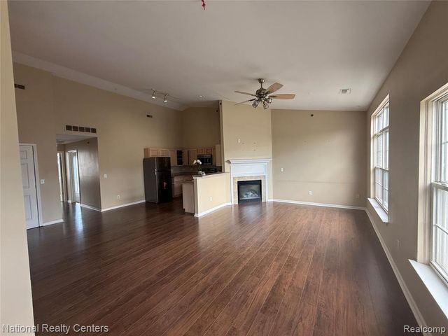 14586 Vauxhall Drive, Sterling Heights, MI 48313