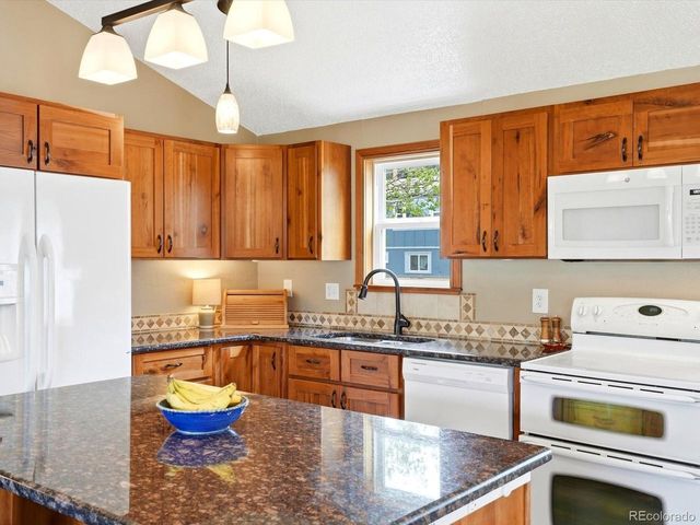 26197 S End Rd A, Kittredge, CO 80457