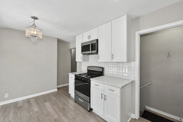6715 N 78th STREET, Milwaukee, WI 53223