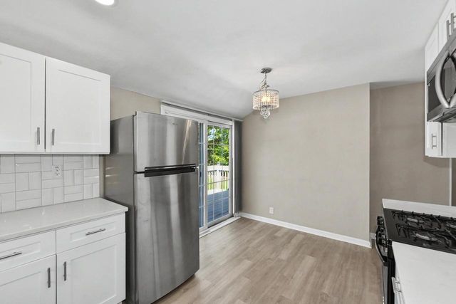 6715 N 78th STREET, Milwaukee, WI 53223