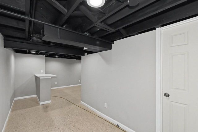 6715 N 78th STREET, Milwaukee, WI 53223