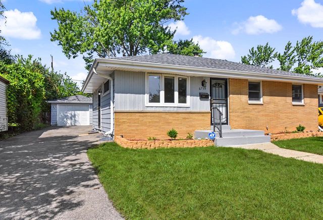 6715 N 78th STREET, Milwaukee, WI 53223