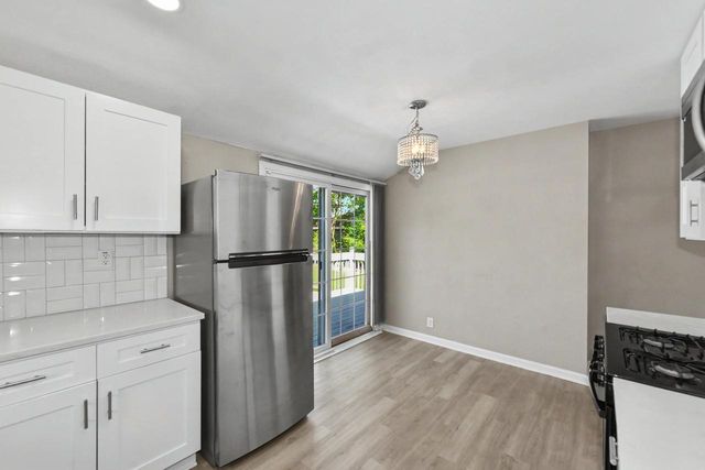 6715 N 78th STREET, Milwaukee, WI 53223