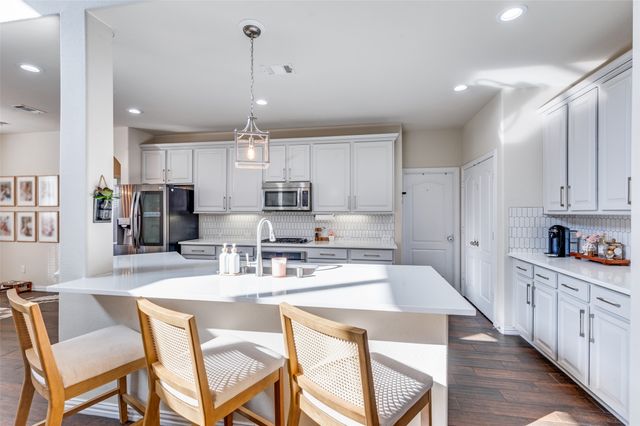 7336 Desert Willow Drive, Denton, TX 76208