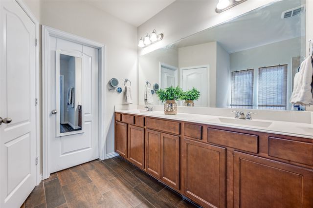 7336 Desert Willow Drive, Denton, TX 76208